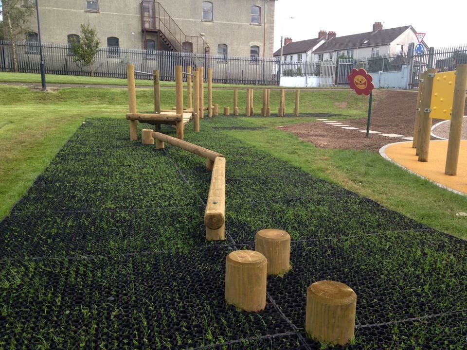 Heavy Duty Rubber Grass Mat Outdoor Safety Flooring Childrens Playground Area